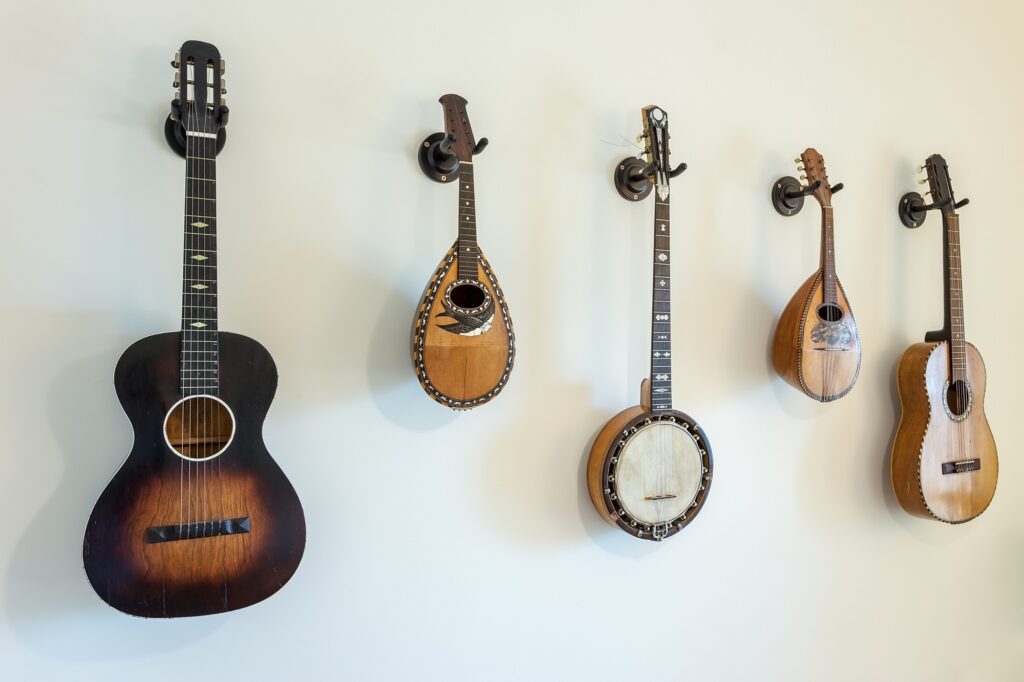 como cuidar do ukulele suporte na parede